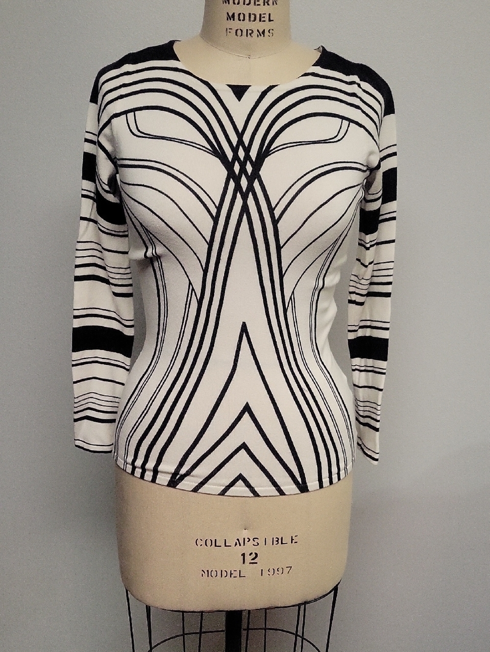 Red Black & White Long Sleeve Graphic Stripe Top